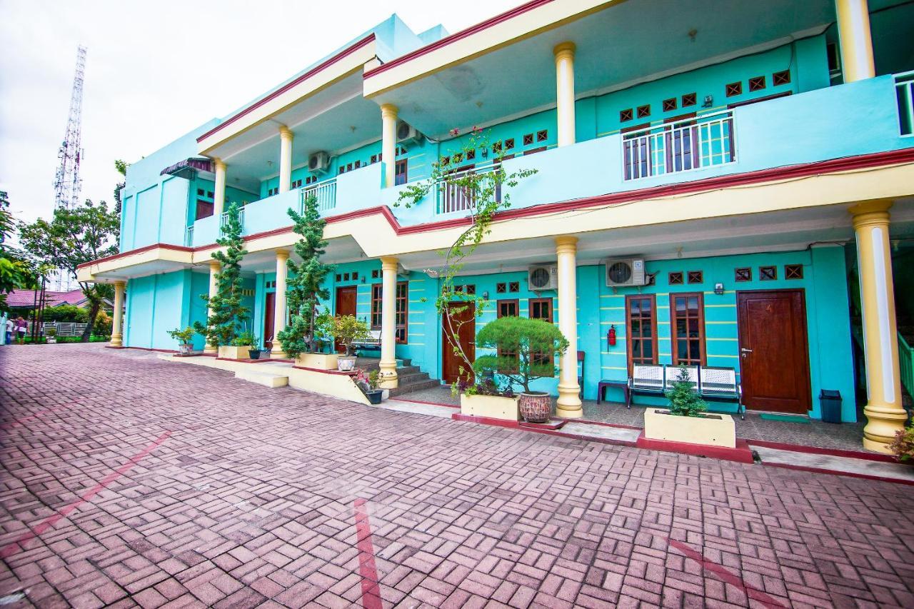 Oyo 796 Penginapan Fergael Pematangsiantar Exterior photo